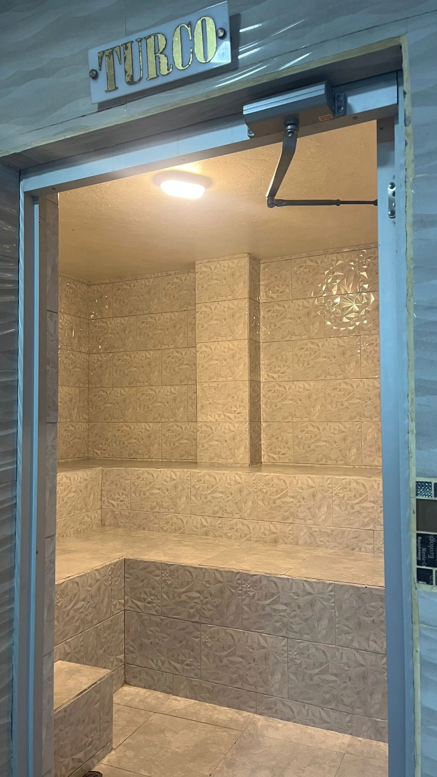 Área de turco en Manantial Rey de Francia - Hostal y Piscinas